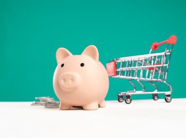 重新定义“低预算”:从“省钱”思维到“精准投资”回报率(ROI)思维的转变